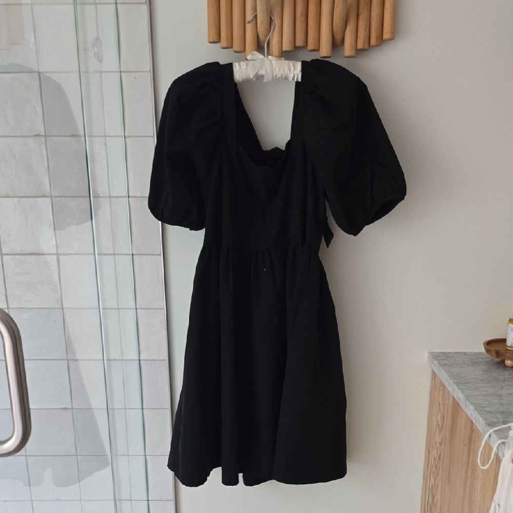 Elegant Black Puff Sleeve Dress Open Back With Bow